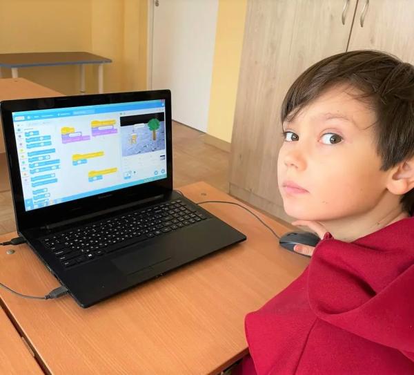 Кодинг для детей и подростков: специфика изучения в разном возрасте. Как учить ребенка программированию?