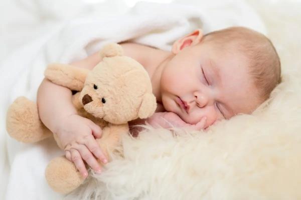 Сон ребенка при смене часовых поясов. Как наладить сон после перелета